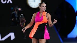 领取巴萨队史最受喜爱球员奖，梅西：巴塞罗那是我的家